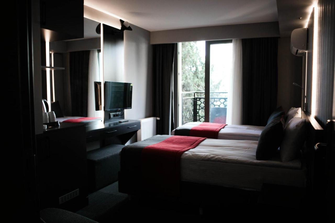 Methishotel Karsiyaka  Exterior photo