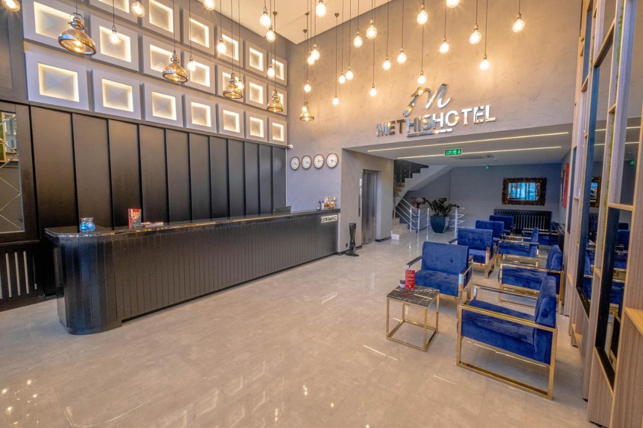 Methishotel Karsiyaka  Exterior photo