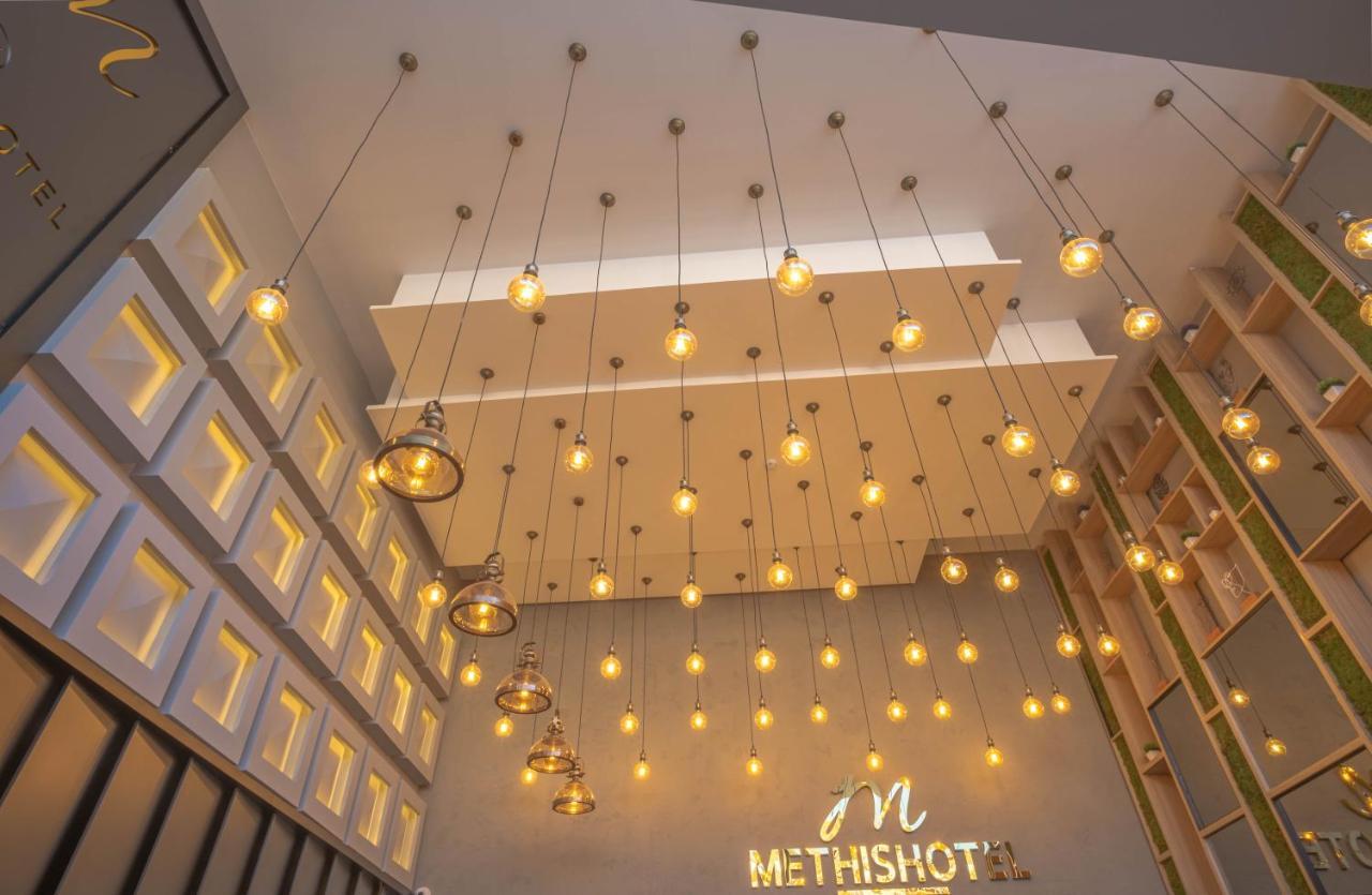 Methishotel Karsiyaka  Exterior photo